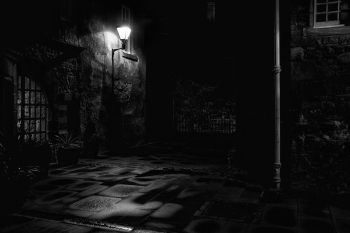 darkedinburgh darklight-350